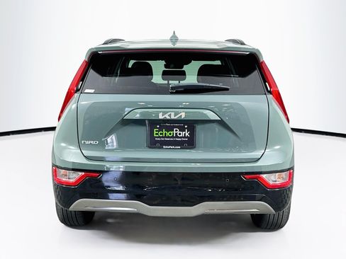 Used 2023 Kia Niro Wind w/ Wind Preserve Package FWD image 7
