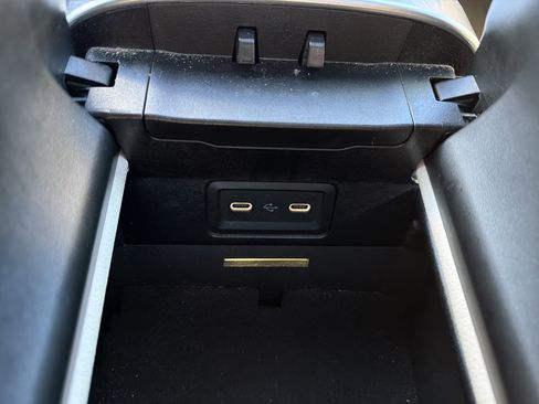 Used 2022 Mercedes-Benz C 300 4MATIC Sedan w/ Exclusive Trim Package image 22