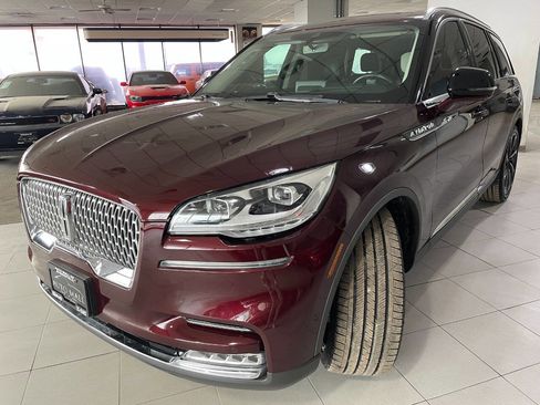 Used 2020 Lincoln Aviator Reserve w/ Equipment Group 202A image 3