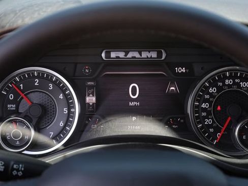 Used 2025 RAM 1500 Big Horn AWD/4WD image 16