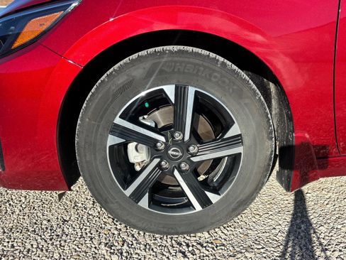 Used 2025 Nissan Sentra SV image 12