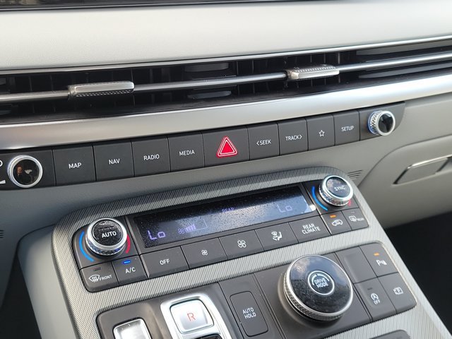 Certified 2025 Hyundai Palisade SEL FWD image 28