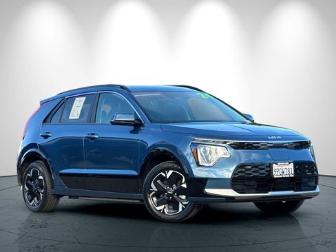 Certified 2024 Kia Niro Wind image 2