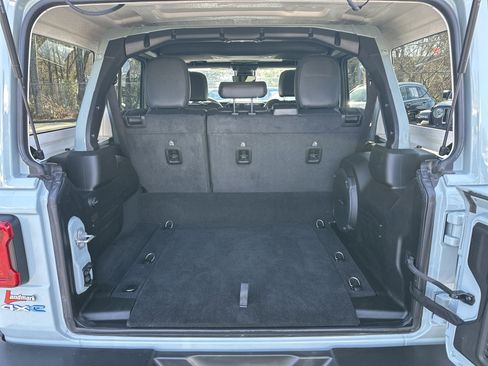 Used 2024 Jeep Wrangler Sahara w/ Technology Group image 21