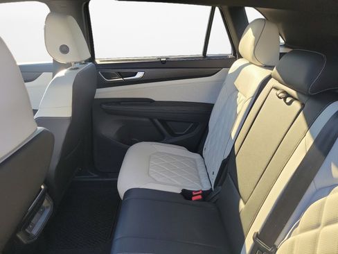 Certified 2025 Volkswagen Atlas Cross Sport SEL Premium R-Line image 16