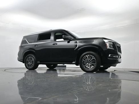 Used 2025 Nissan Armada Platinum AWD/4WD image 37
