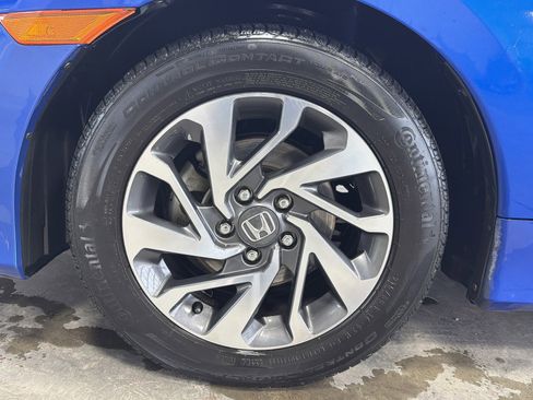 Used 2018 Honda Civic EX image 15