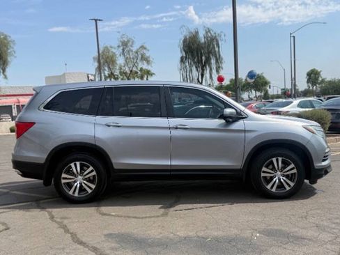 Used 2016 Honda Pilot EX image 2