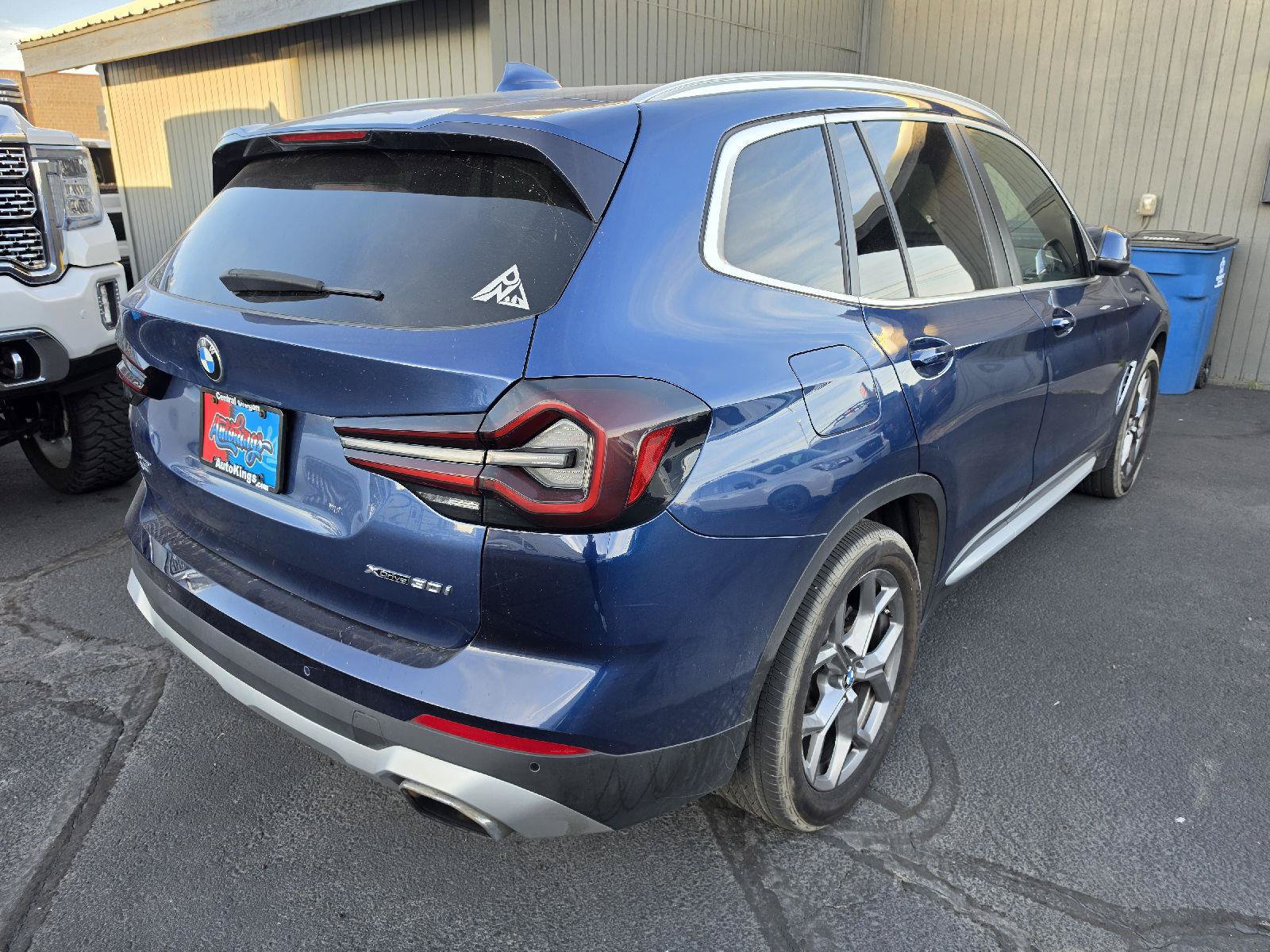 Used 2022 BMW X3 xDrive30i w/ Premium Package 2 AWD/4WD image 3