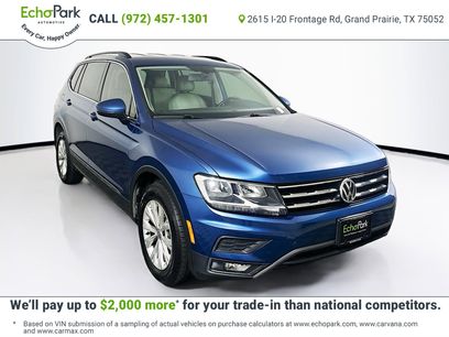 Used 2018 Volkswagen Tiguan SE w/ 18" Alloy Wheels Package