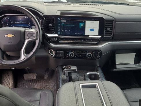 Used 2022 Chevrolet Silverado 1500 LTZ w/ LTZ Premium Package image 8