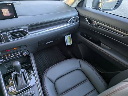 New 2025 MAZDA CX-5 Carbon Edition image 18
