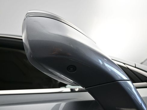 Used 2018 Buick Enclave Avenir w/ Avenir Technology Package image 49