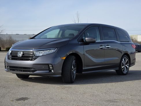 Used 2023 Honda Odyssey Touring image 13