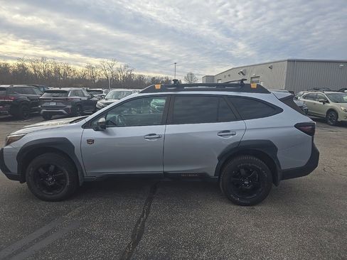 Used 2022 Subaru Outback Wilderness w/ Wilderness Package image 2