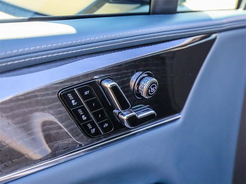 Used 2025 Cadillac Escalade IQ Sport 2 image 32