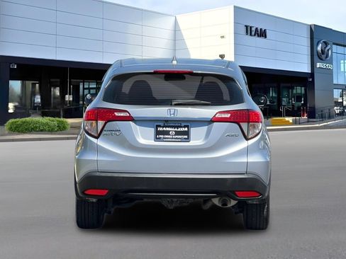Used 2021 Honda HR-V LX image 5