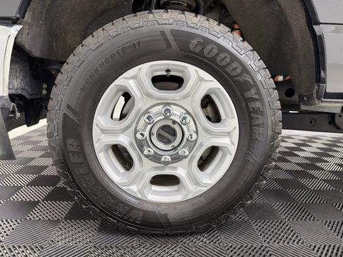 Used 2025 Ford F250 XLT AWD/4WD image 13