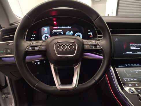 Used 2023 Audi Q8 Premium Plus image 16