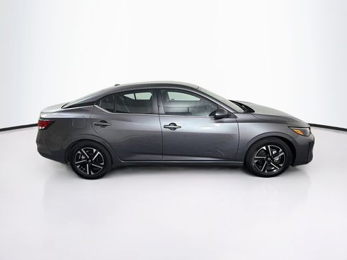 Used 2025 Nissan Sentra SV FWD image 10