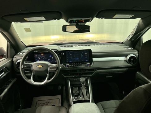 Used 2024 Chevrolet Colorado LT w/ LT Convenience Package II image 18