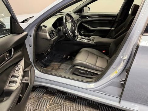 Used 2022 Honda Accord Sport image 13