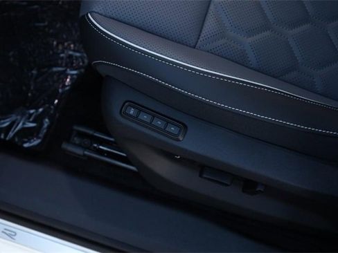 New 2026 Volkswagen Tiguan SEL R-Line image 10