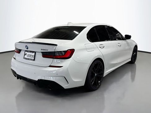 Used 2021 BMW 330i Sedan w/ M Sport Package image 7