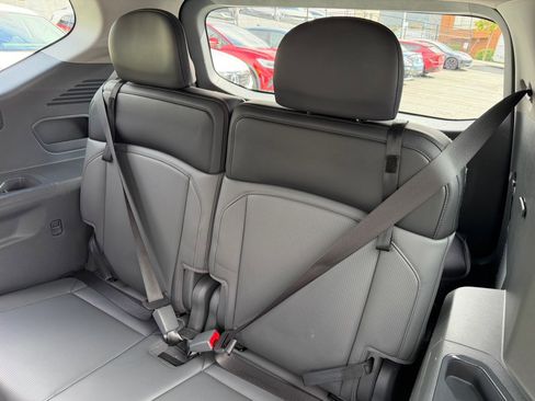 Used 2024 Kia EV9 Light Long Range RWD image 57