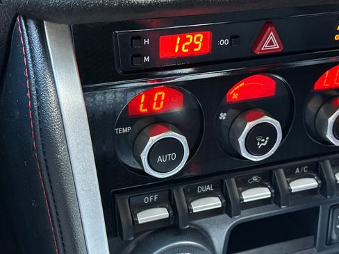 Used 2019 Toyota 86 image 28