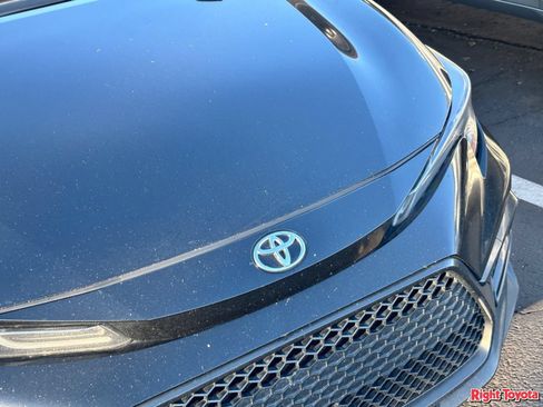 Certified 2020 Toyota Corolla SE w/ SE Premium Package FWD image 7