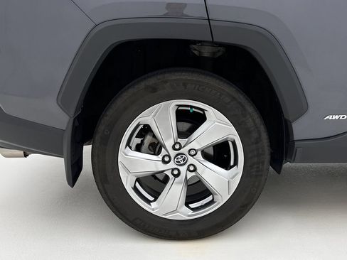 Used 2020 Toyota RAV4 Limited AWD/4WD image 29