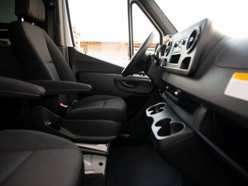 New 2025 Mercedes-Benz Sprinter 144 Cargo image 15