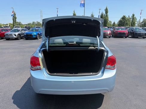 Used 2011 Chevrolet Cruze LS w/ Connectivity Package FWD image 16