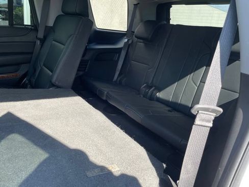Used 2019 Chevrolet Tahoe Premier w/ RST 6.2L Performance Edition AWD/4WD image 17