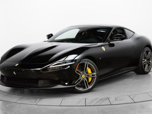 Certified 2022 Ferrari Roma RWD image 98