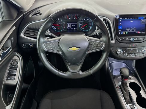 Used 2023 Chevrolet Malibu RS FWD image 16