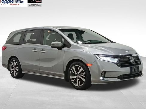 Used 2022 Honda Odyssey Touring image 1