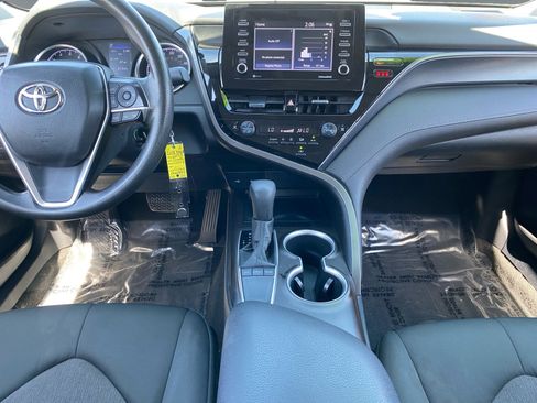 Used 2022 Toyota Camry LE w/ Carpet Mat Package (TMS) image 11