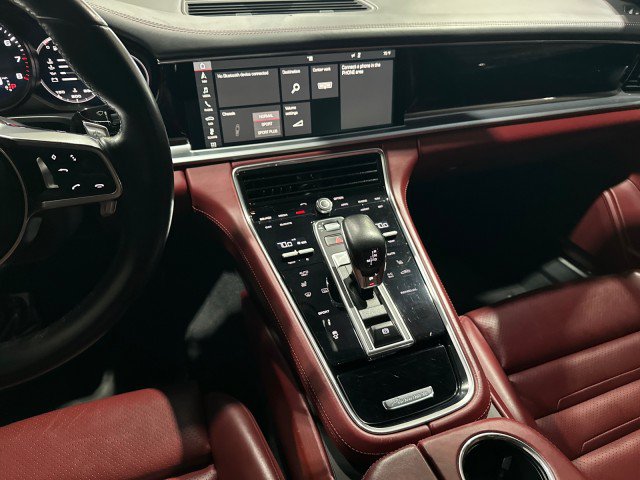Used 2018 Porsche Panamera 4 AWD/4WD image 4