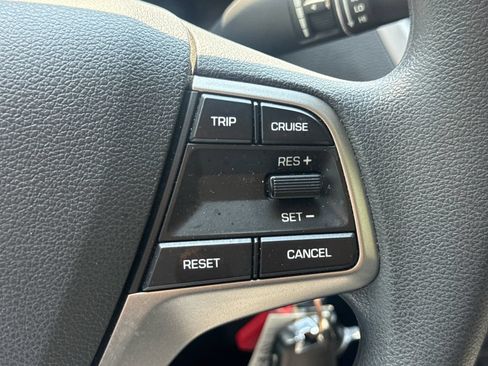 Used 2022 Hyundai Accent SEL FWD image 29