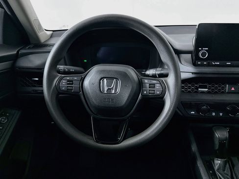 Used 2025 Honda Accord SE image 18