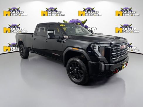 Used 2024 GMC Sierra 3500 AT4 w/ AT4 Preferred Package image 3