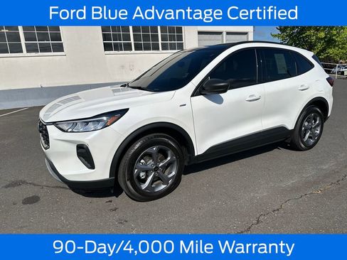Used 2025 Ford Escape ST-Line w/ Cold Weather Package AWD/4WD image 3