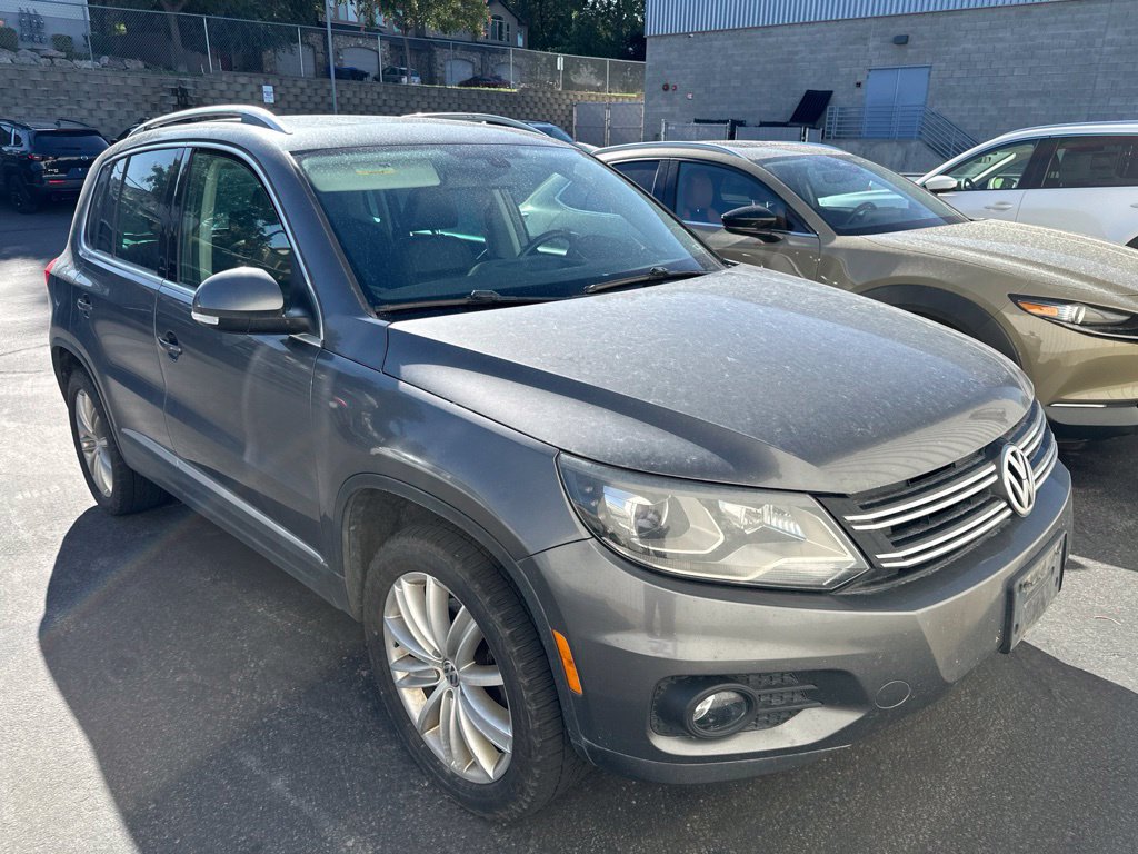 Used 2016 Volkswagen Tiguan SE AWD/4WD image 2