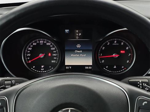 Used 2019 Mercedes-Benz GLC 300 4MATIC image 22