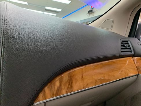 Used 2014 Lincoln MKX FWD w/ Equipment Group 102A image 17