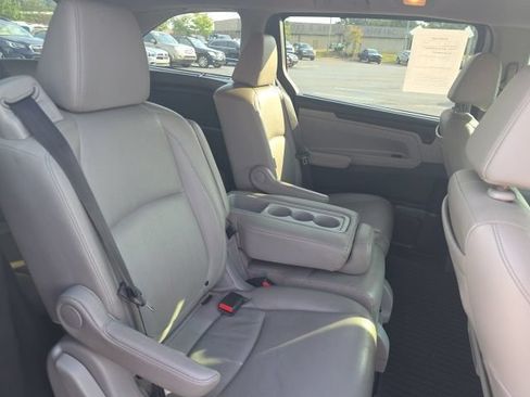 Used 2018 Honda Odyssey Elite image 14