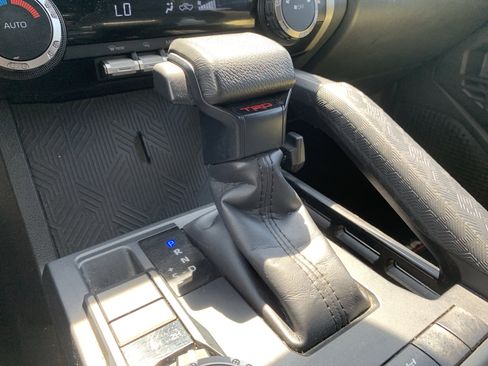Used 2024 Toyota Tacoma TRD Off-Road AWD/4WD image 26