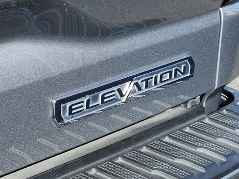 Used 2024 GMC Sierra 1500 Elevation image 10